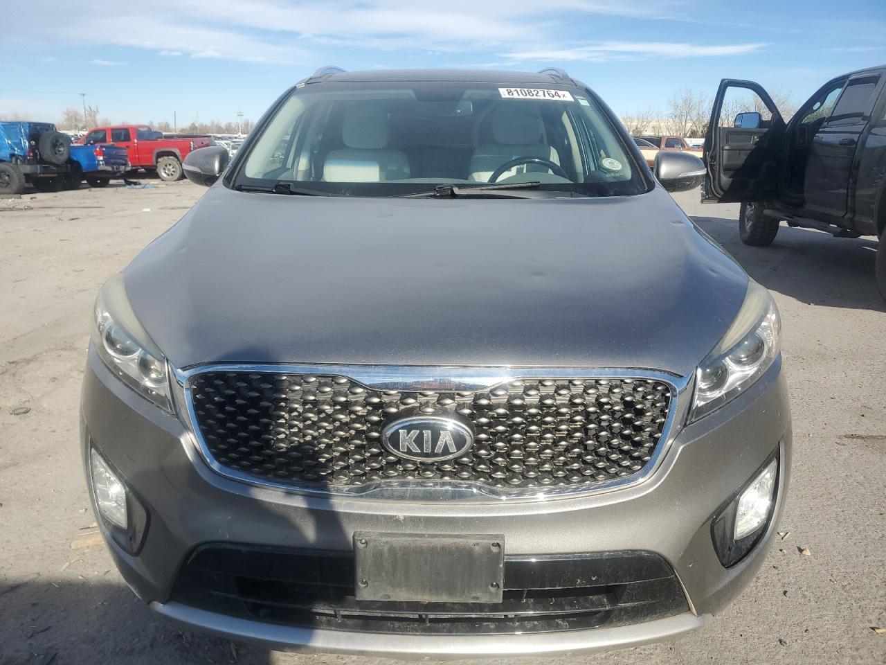 VIN 5XYPKDA55GG083696 2016 KIA SORENTO no.5