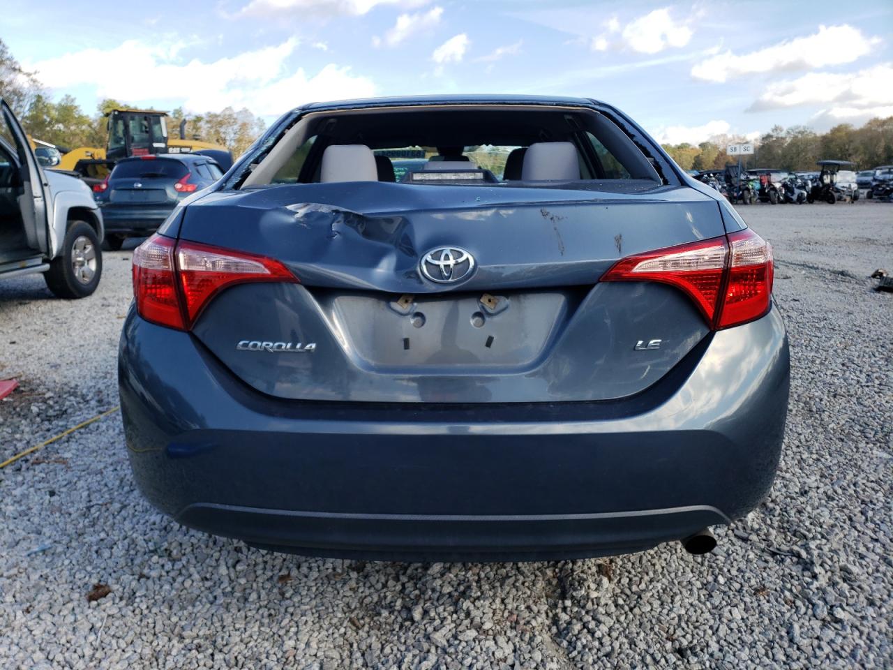 VIN 2T1BURHE5JC074720 2018 TOYOTA COROLLA no.6