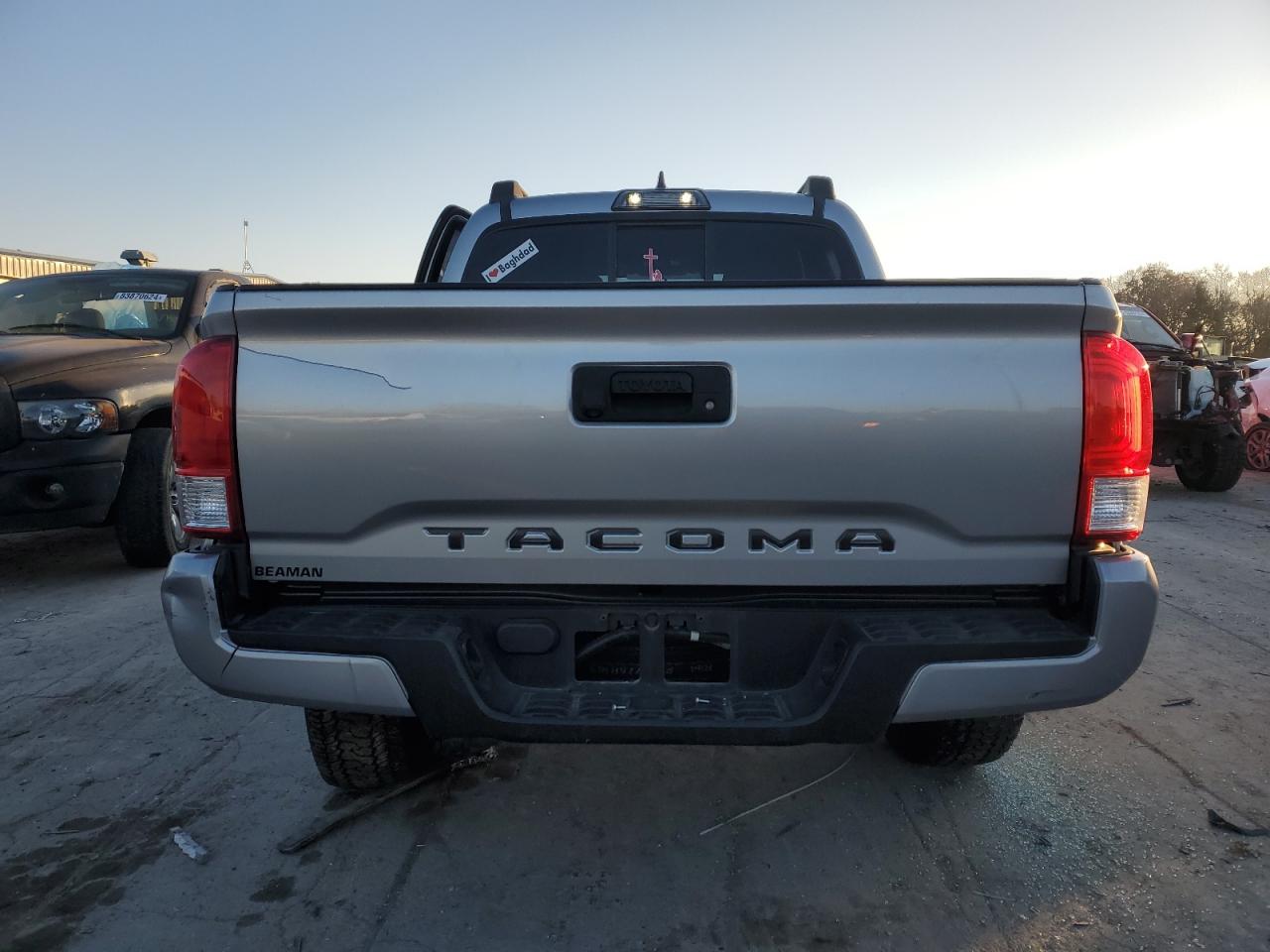 VIN 5TFAX5GN1HX103090 2017 TOYOTA TACOMA no.6