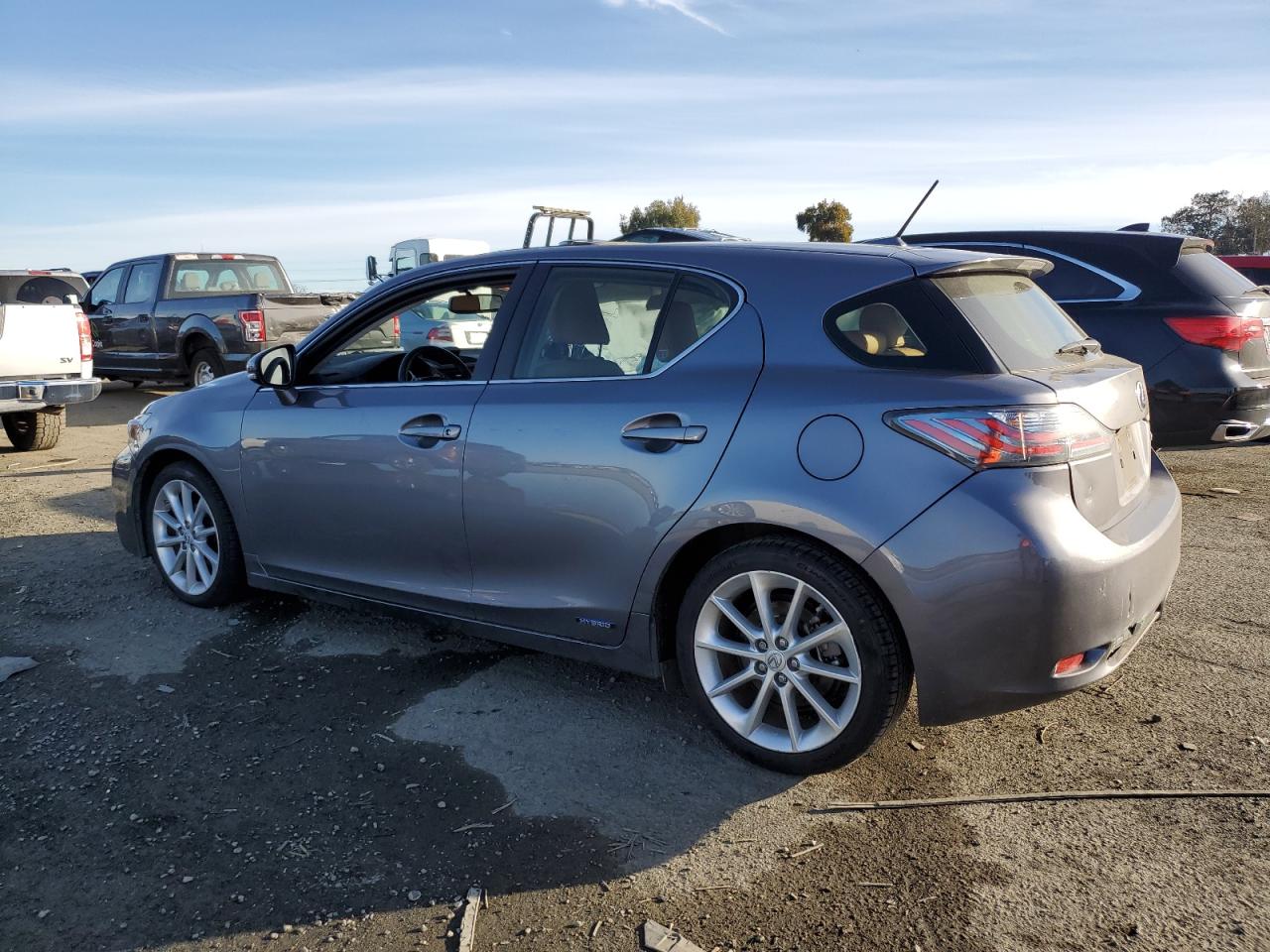 VIN JTHKD5BH9D2136245 2013 LEXUS CT 200 no.2