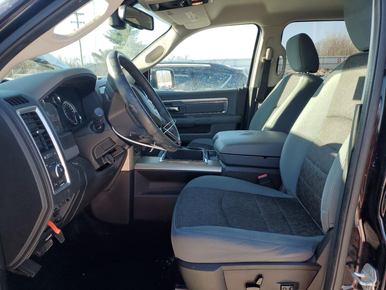 2013 RAM 1500 - Image 7