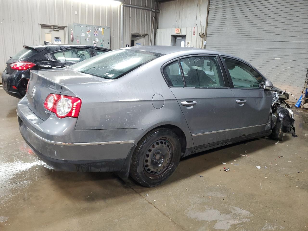 2006 Volkswagen Passat - Image 3