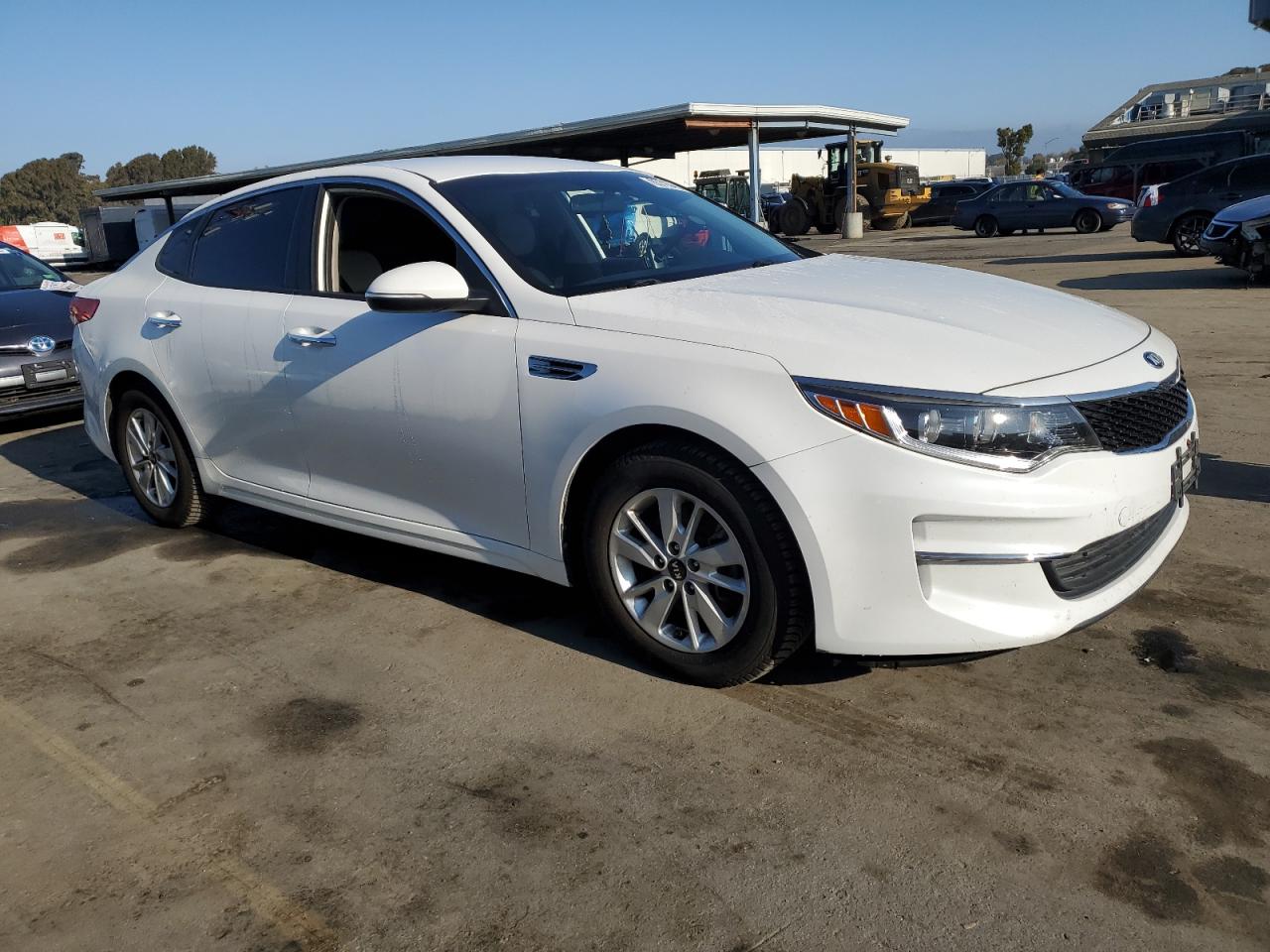 VIN KNAGT4L3XG5075348 2016 KIA OPTIMA no.4