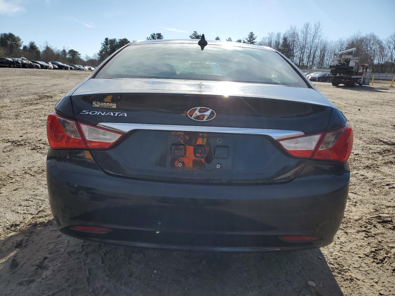 2011 Hyundai Sonata - Image 6