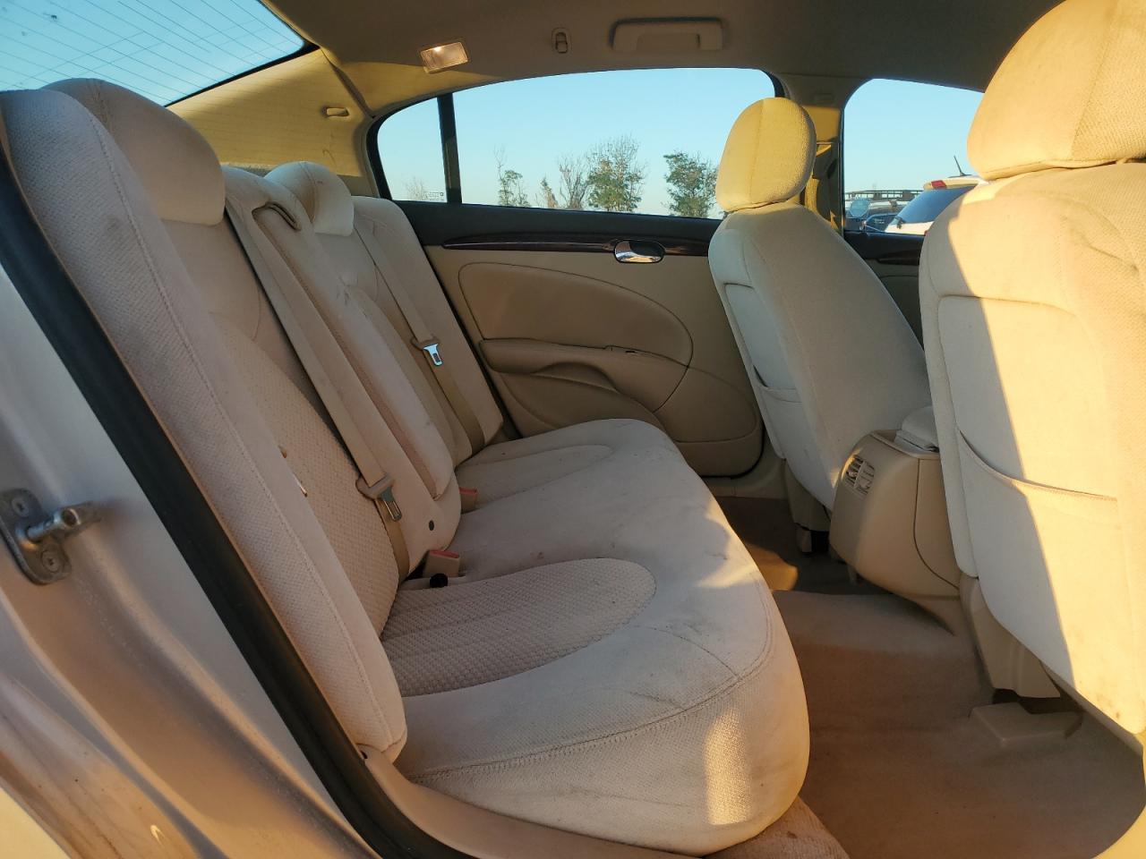 2008 Buick Lucerne - Image 10