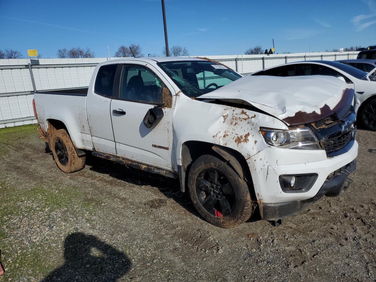 VIN 1GCHSCEN8K1358463 2019 CHEVROLET COLORADO no.4