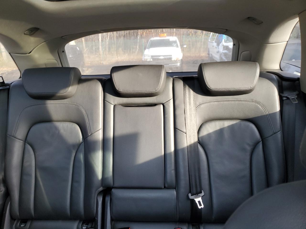 2010 Audi Q5 - Image 10