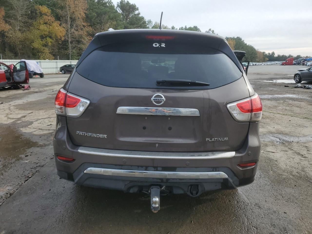 2015 Nissan Pathfinder - Image 6