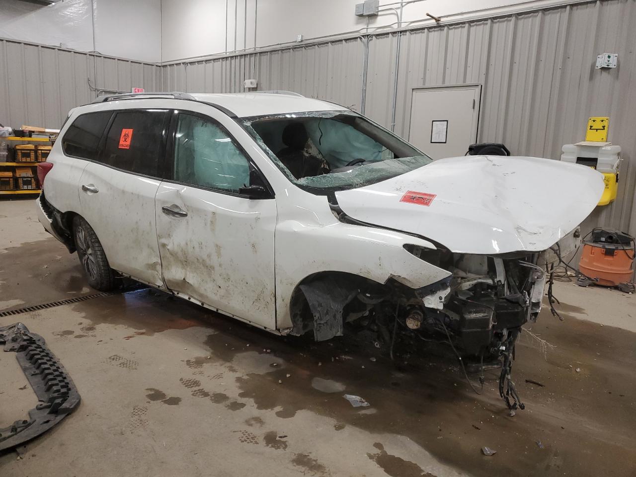 2019 Nissan Pathfinder - Image 4