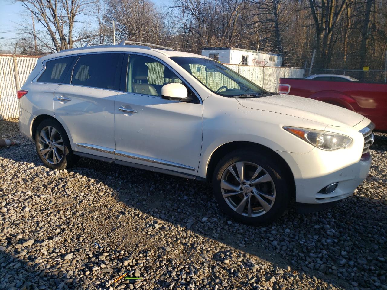 VIN 5N1AL0MM5DC344089 2013 INFINITI JX35 no.4