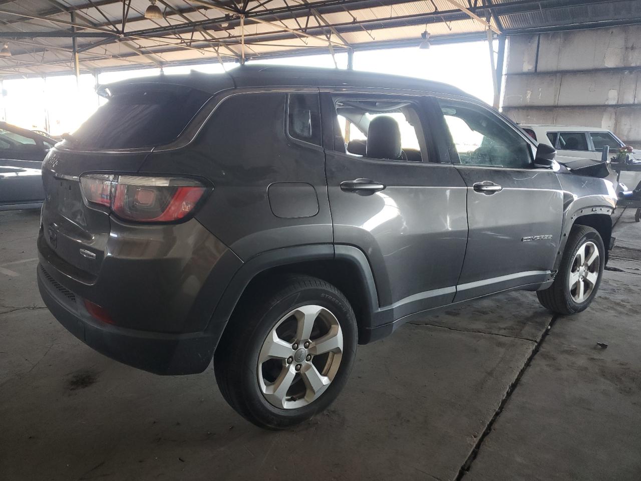 2018 Jeep Compass - Image 3