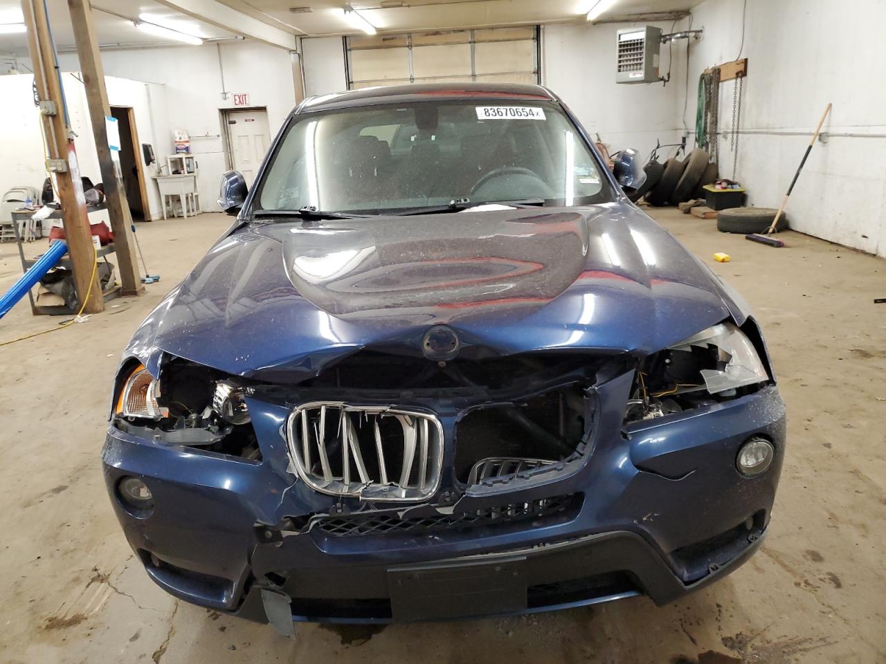 VIN 5UXWX9C56E0D18053 2014 BMW X3 no.5