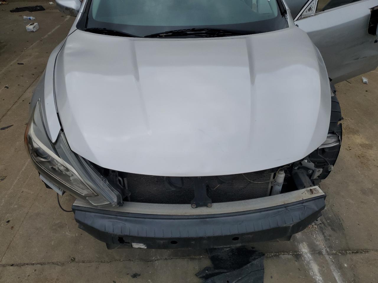 2016 Nissan Altima - Image 11