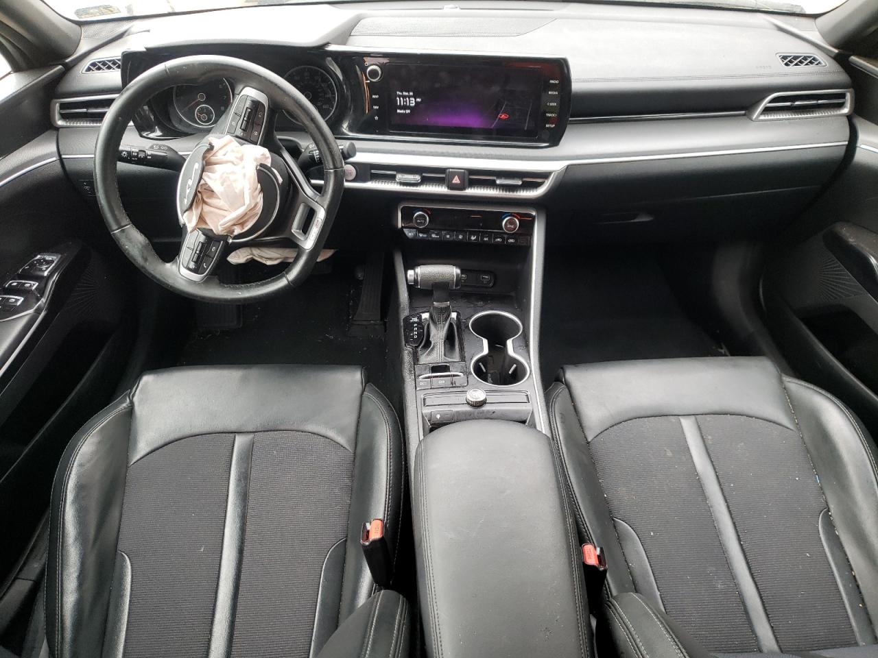 2022 Kia K5 - Image 8