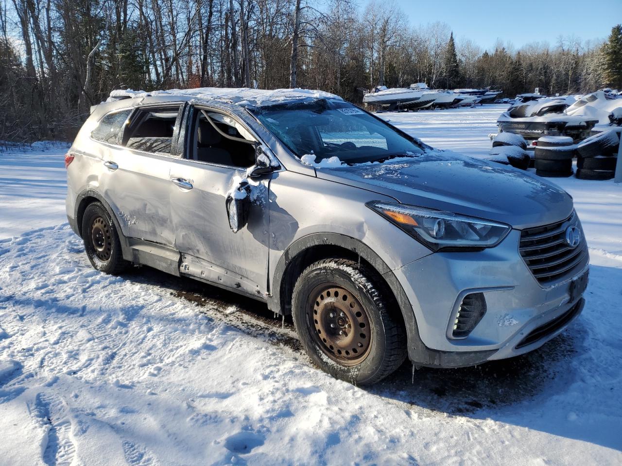 2017 Hyundai Santa Fe - Image 4