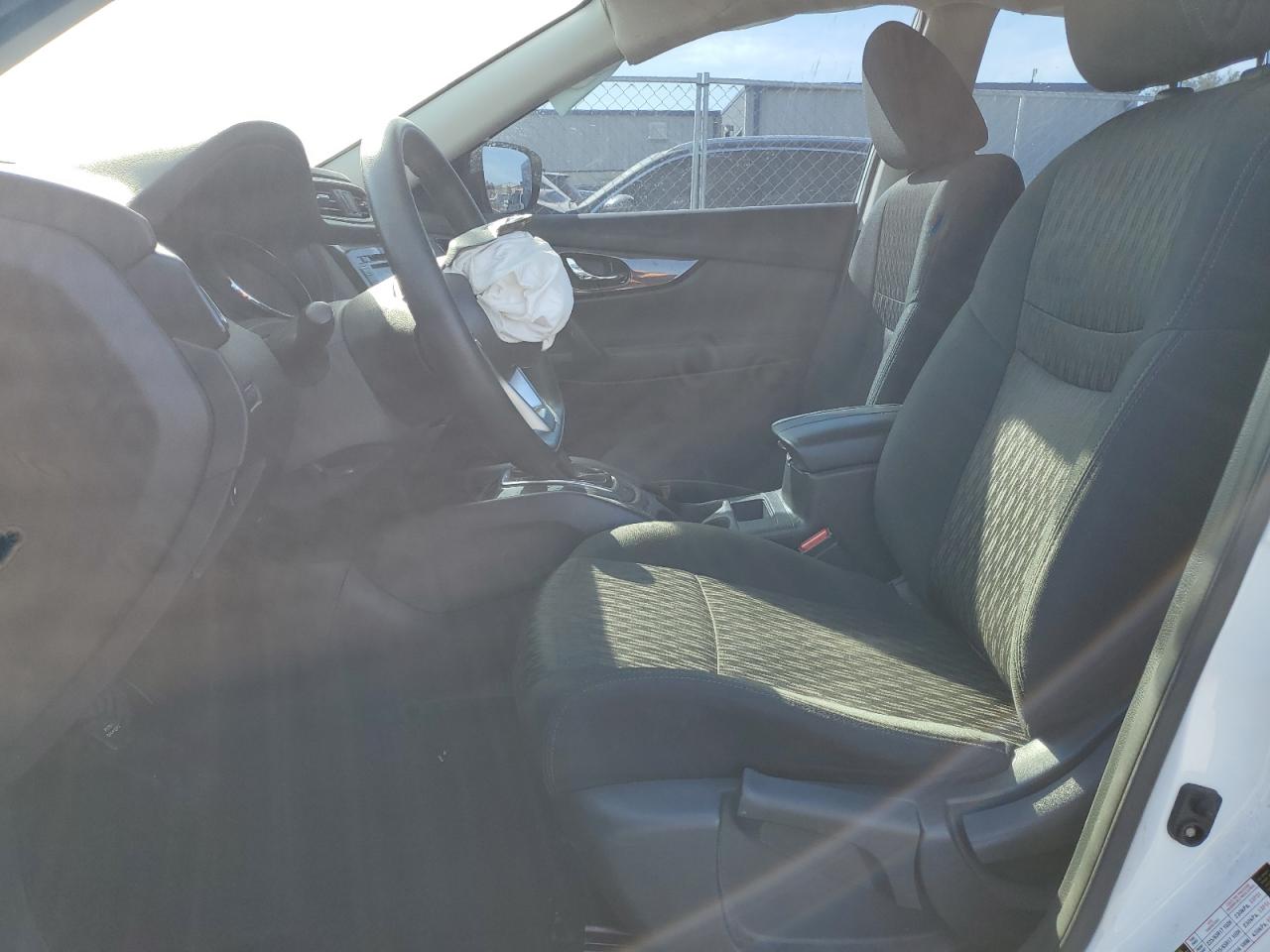 2018 Nissan Rogue - Image 7