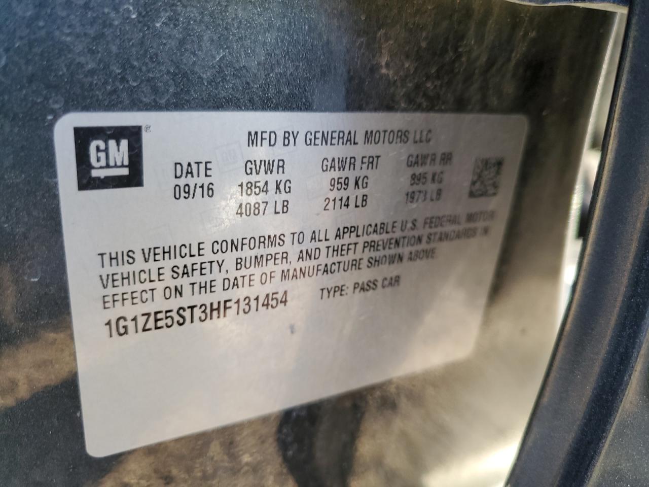 2017 Chevrolet Malibu - Image 12