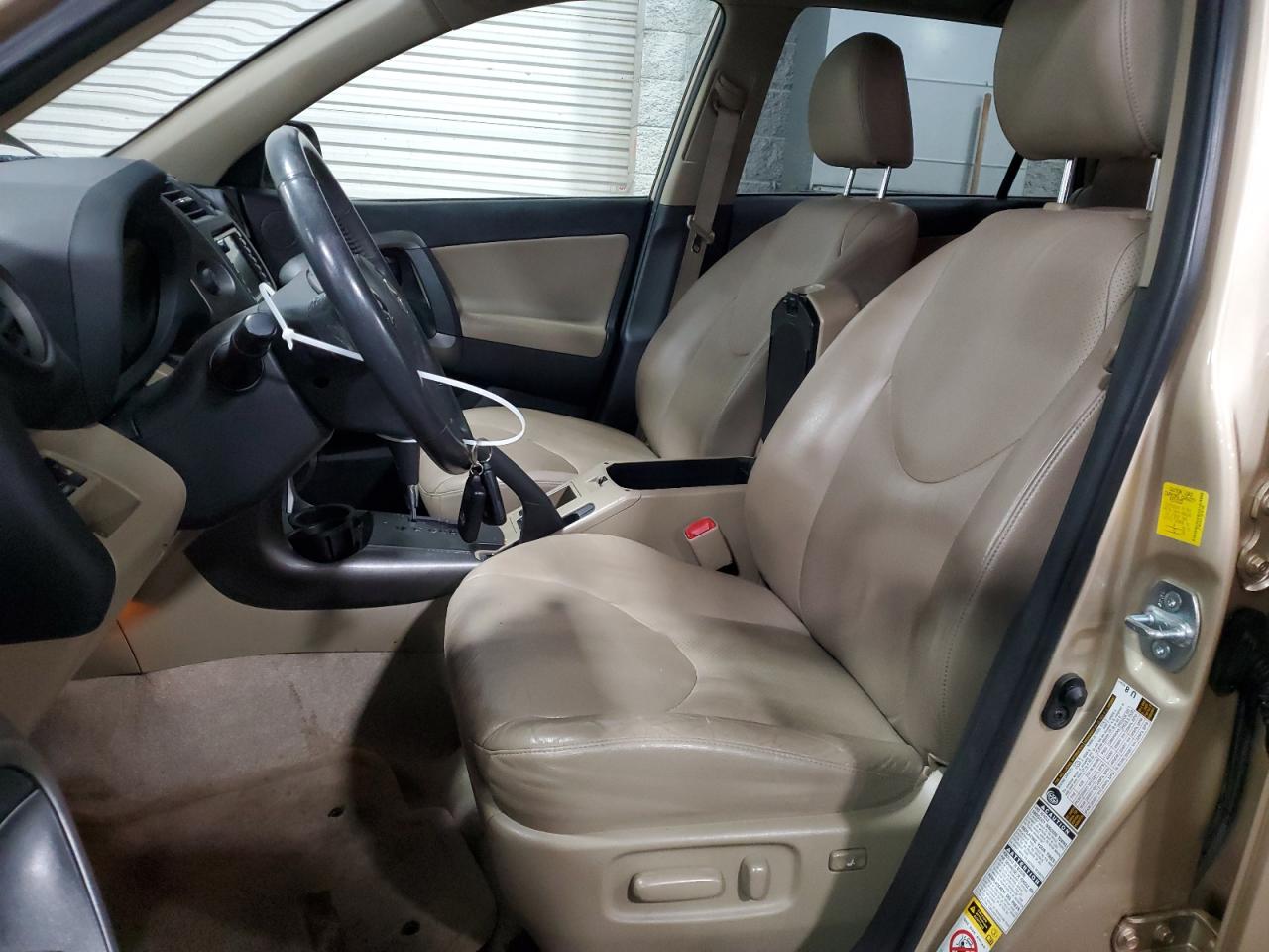 2011 Toyota RAV 4 - Image 7