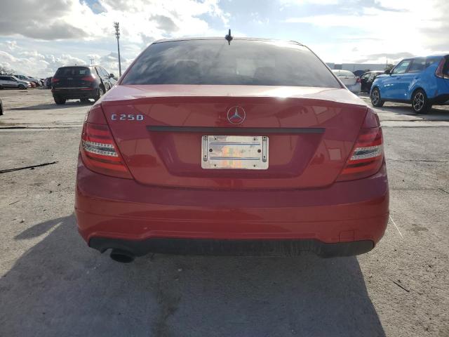  MERCEDES-BENZ C-CLASS 2013 Red