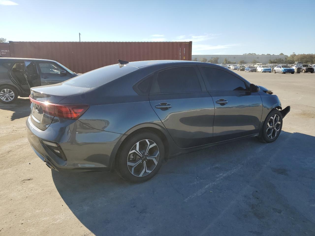 VIN 3KPF24AD2LE259968 2020 KIA FORTE no.3