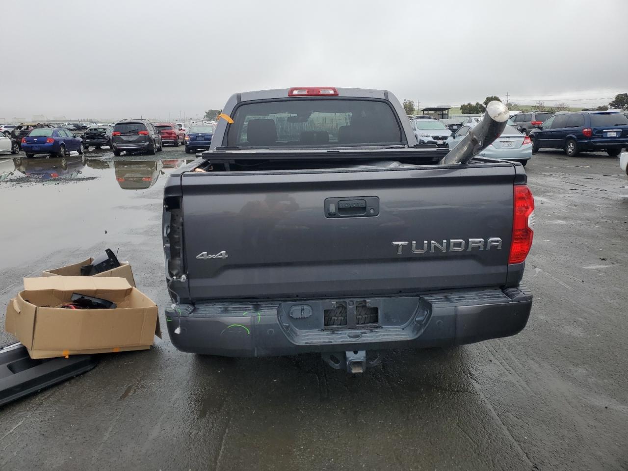 VIN 5TFHY5F19JX695077 2018 TOYOTA TUNDRA no.6