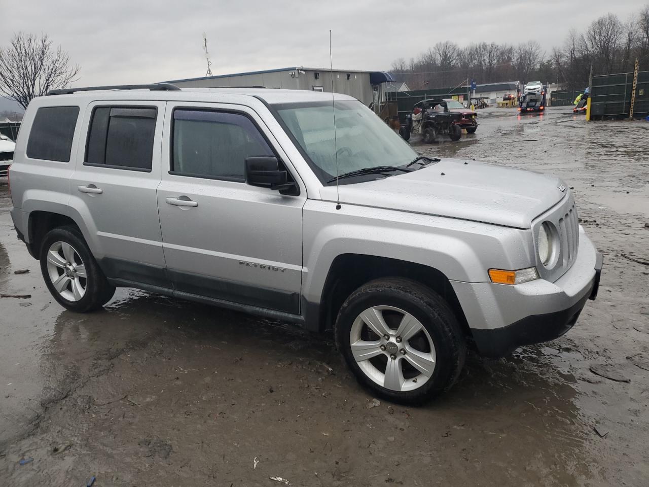 2011 Jeep Liberty (Patriot) - Image 4