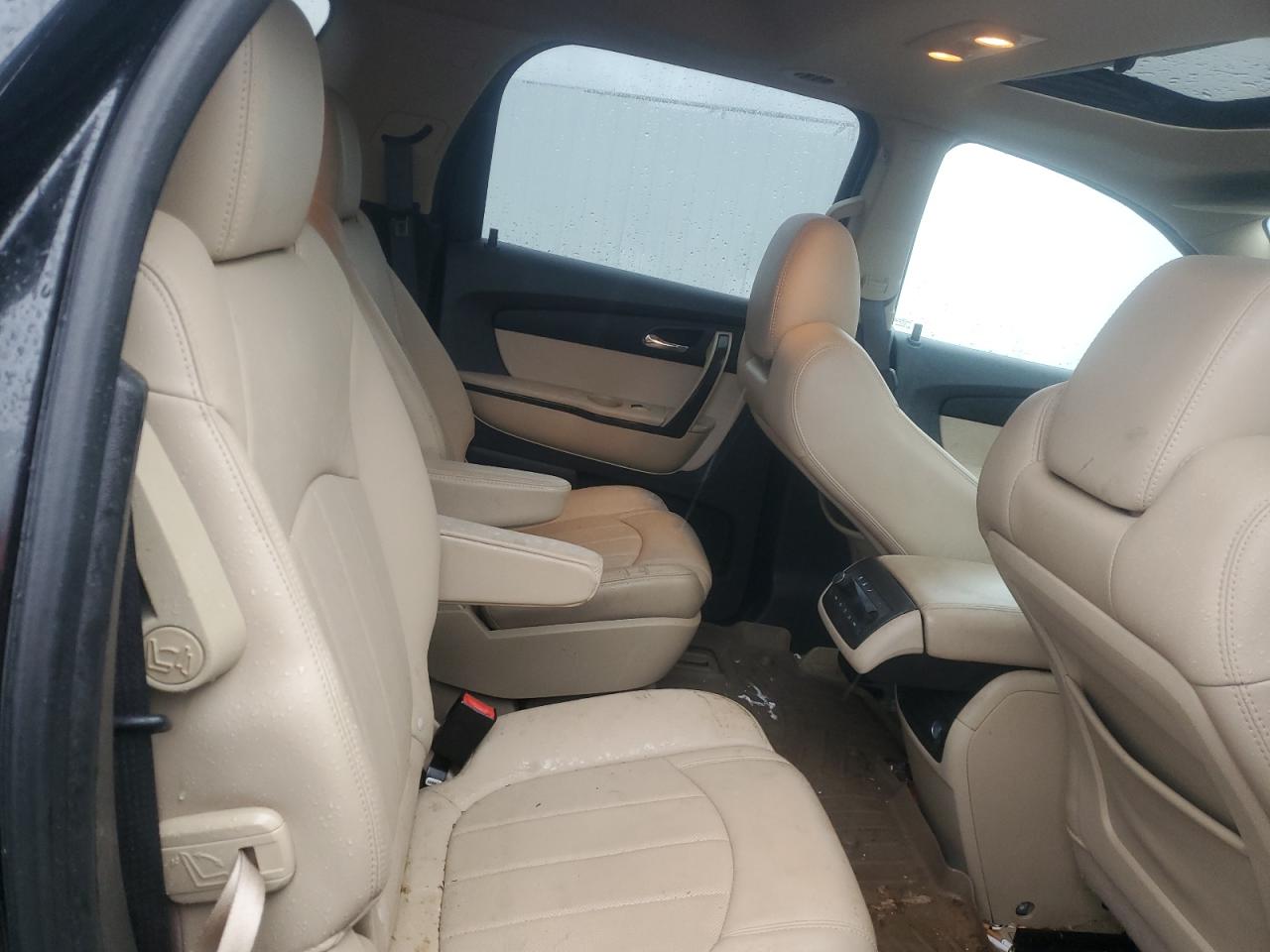 2012 GMC Acadia - Image 10