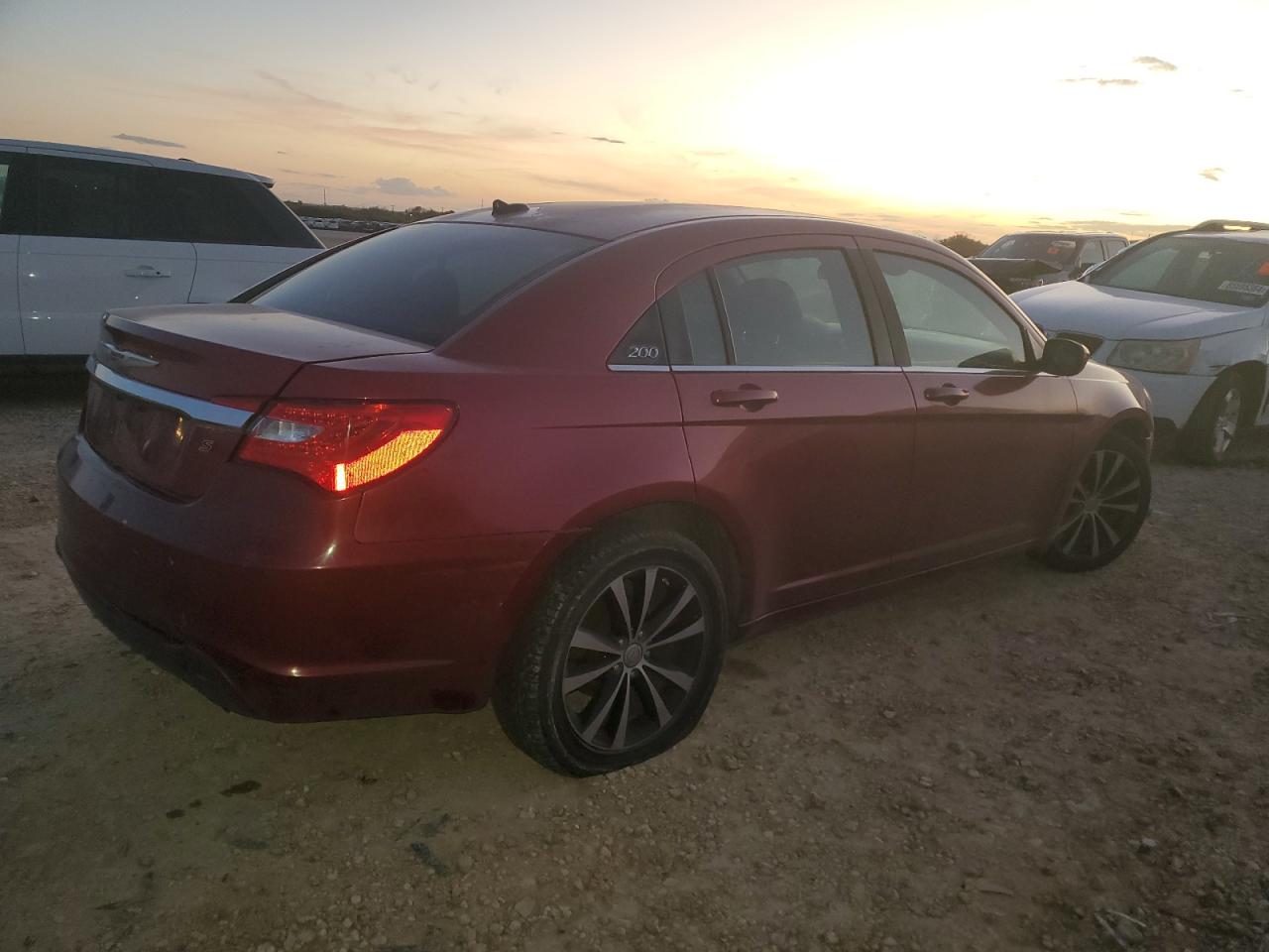 2012 Chrysler 200 - Image 3