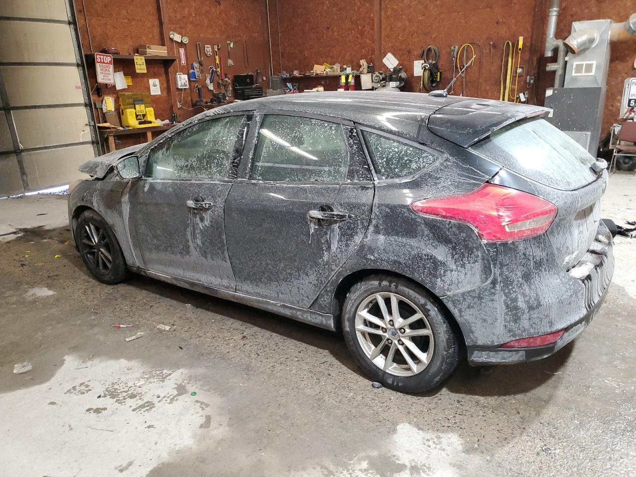 VIN 1FADP3K20FL223178 2015 FORD FOCUS no.2