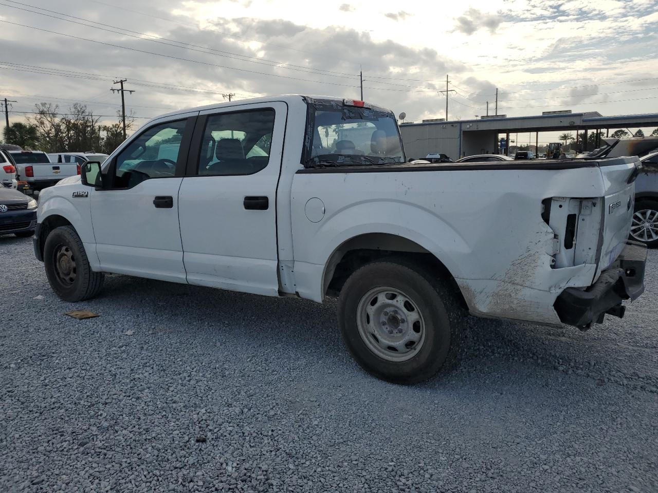 VIN 1FTEW1CF2FFB87452 2015 FORD F-150 no.2