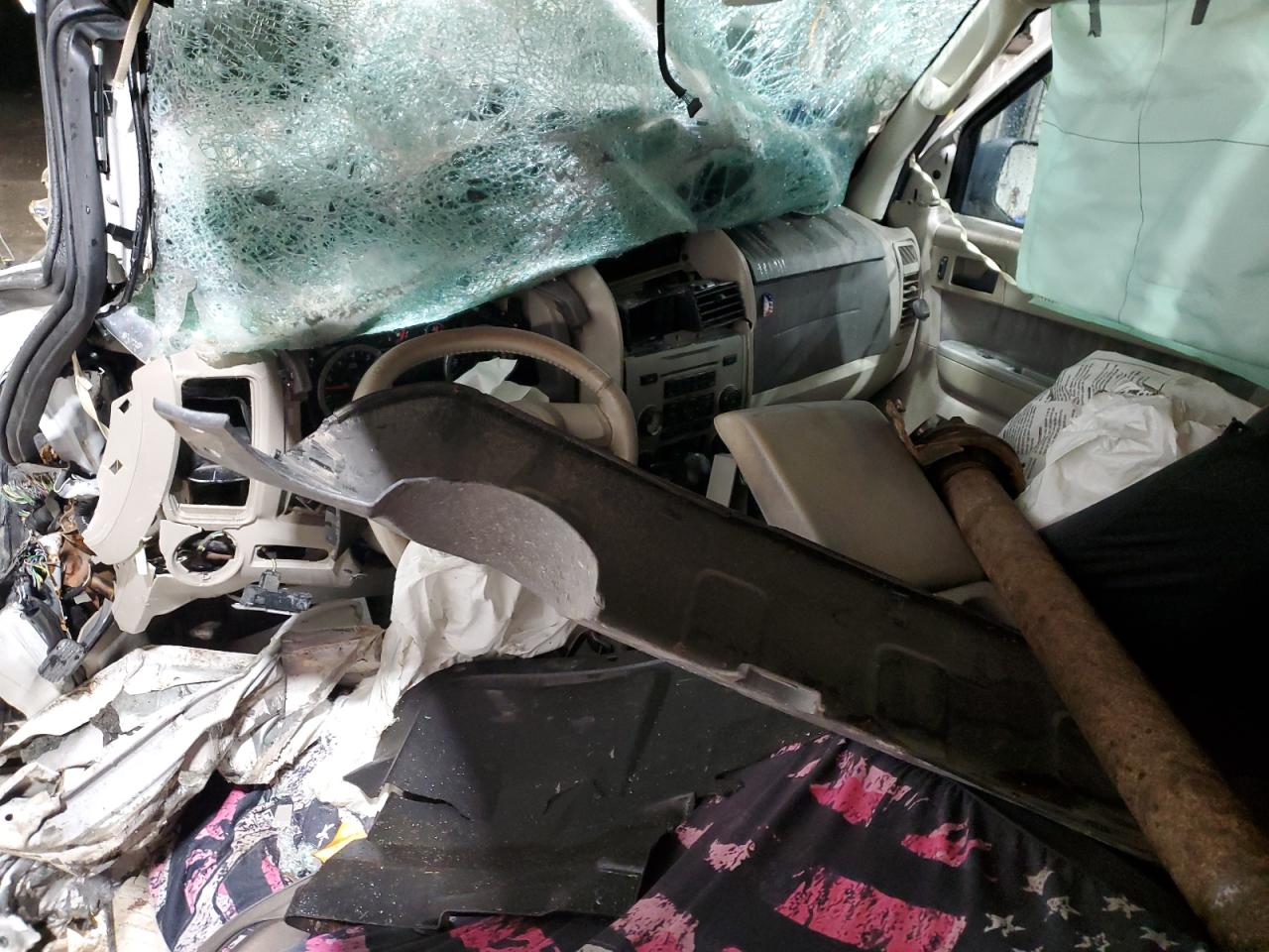 2010 Ford Escape - Image 8