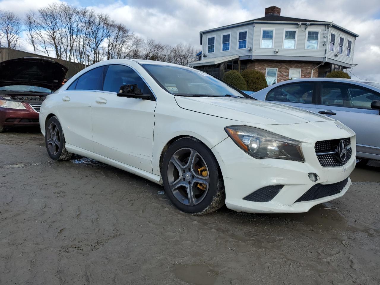 VIN WDDSJ4GB6EN073040 2014 MERCEDES-BENZ CLA-CLASS no.4