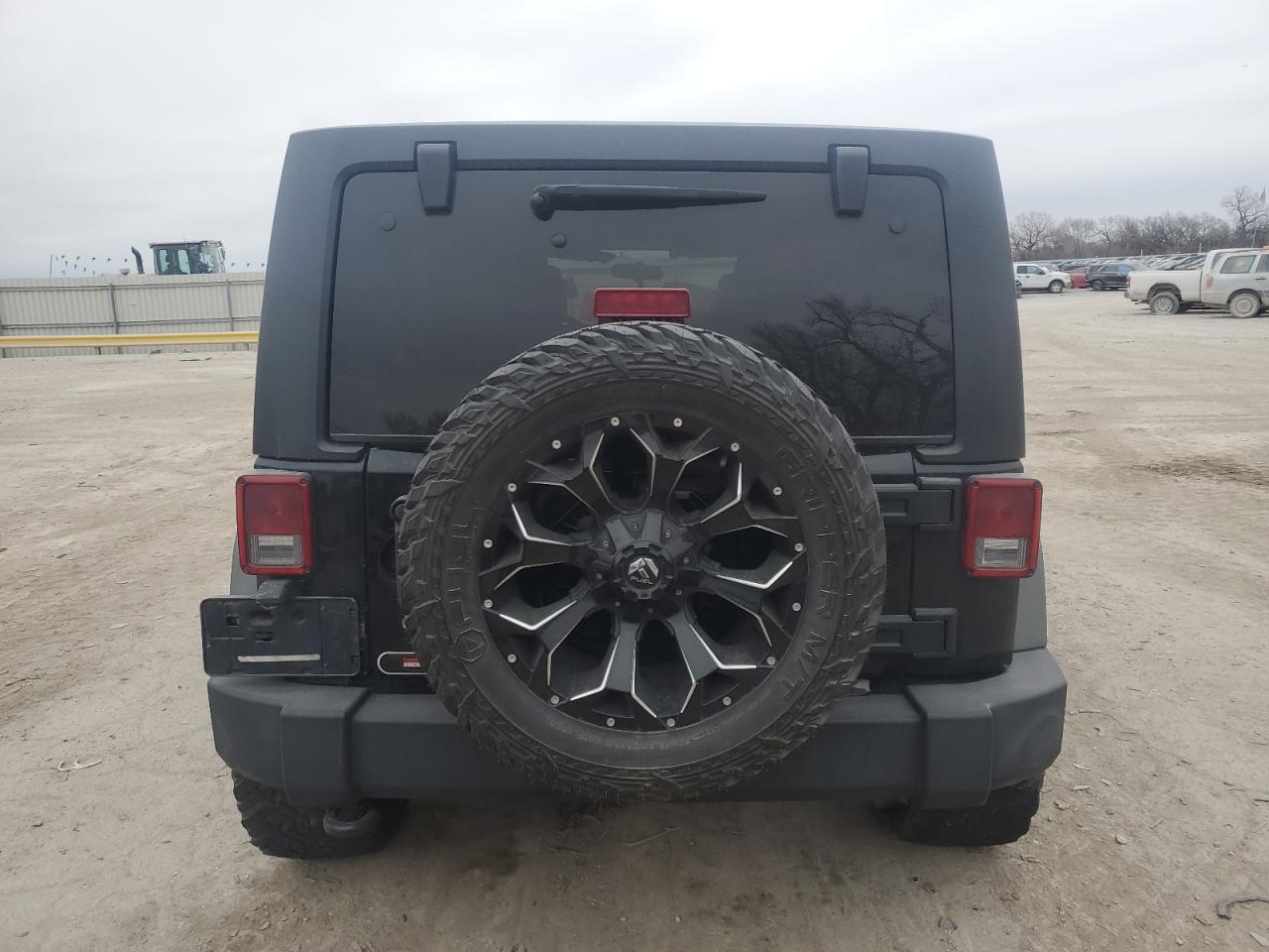 2012 Jeep Wrangler Unlimited Sport VIN: 1C4HJWDG5CL129462 Lot: 85749475