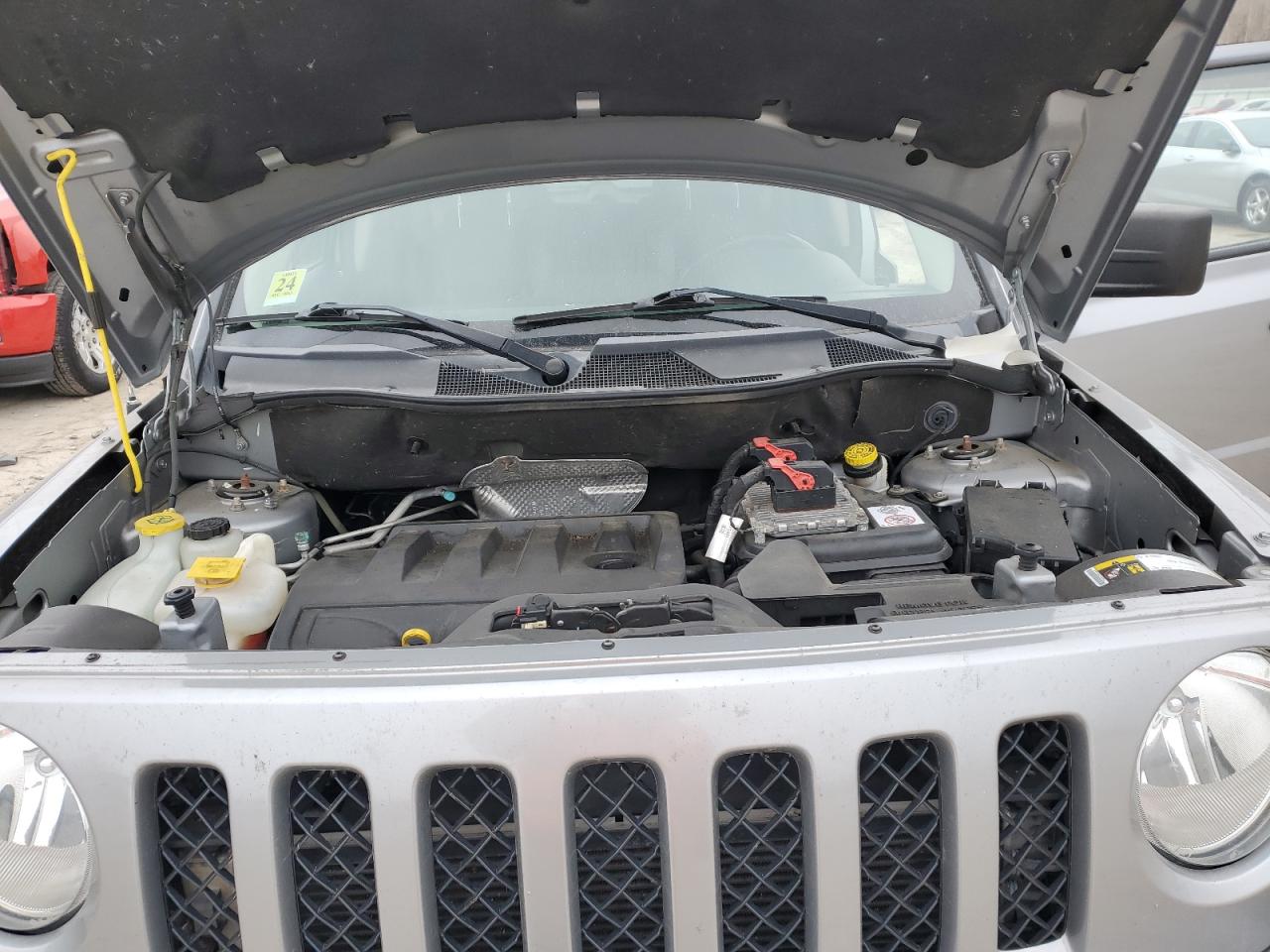 2017 Jeep Liberty (Patriot) - Image 11