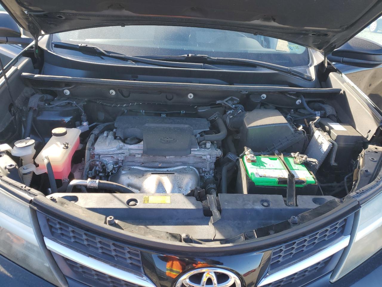 2015 Toyota RAV 4 - Image 13