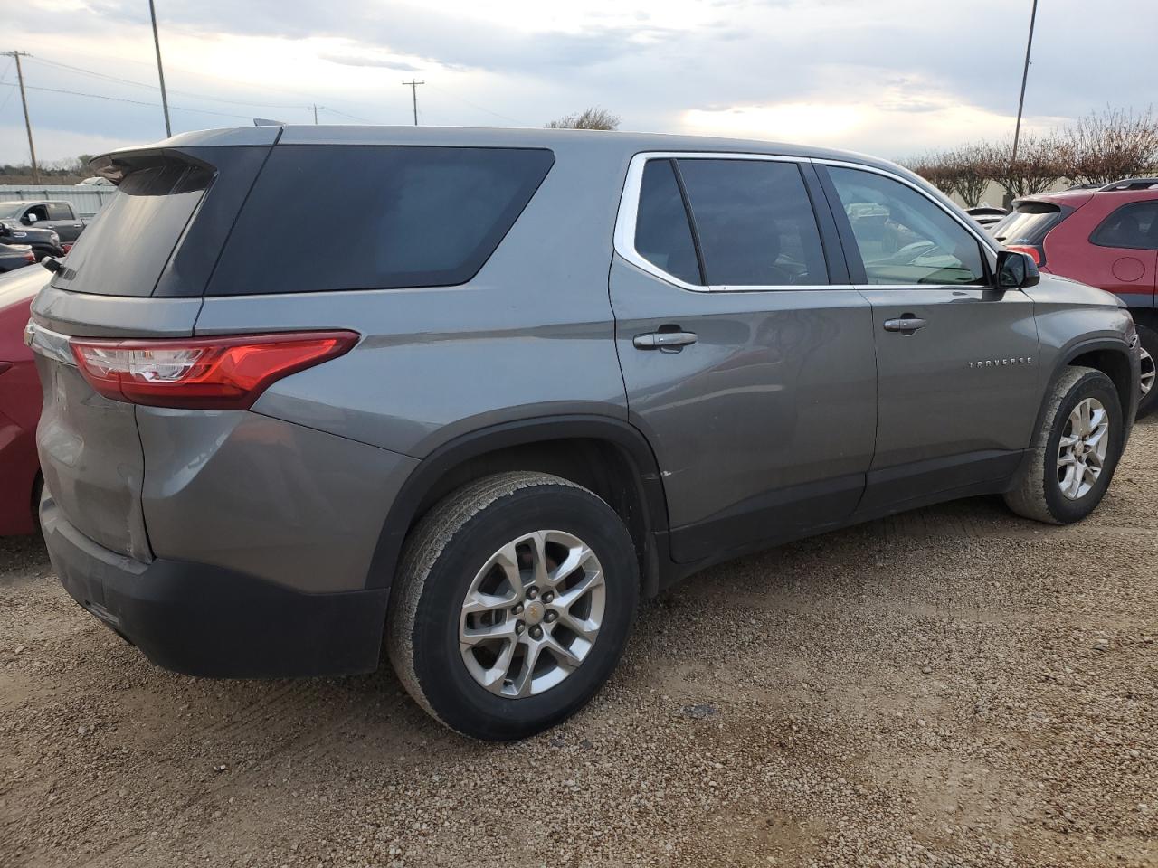 2019 Chevrolet Traverse - Image 3