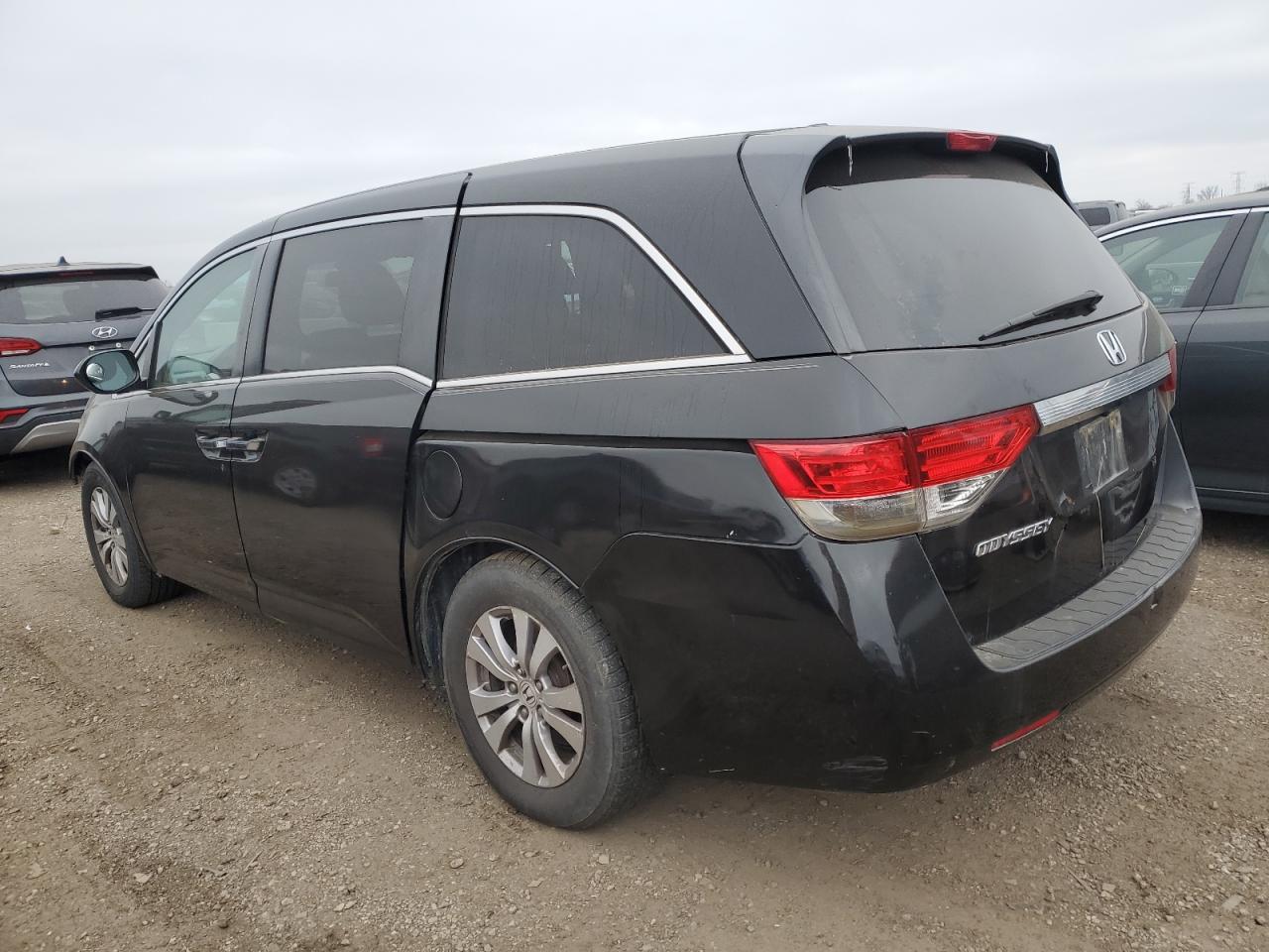2016 Honda Odyssey - Image 2