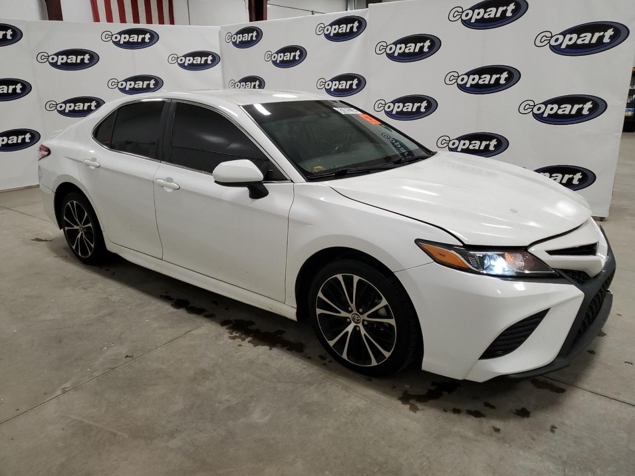 2020 Toyota Camry - Image 4