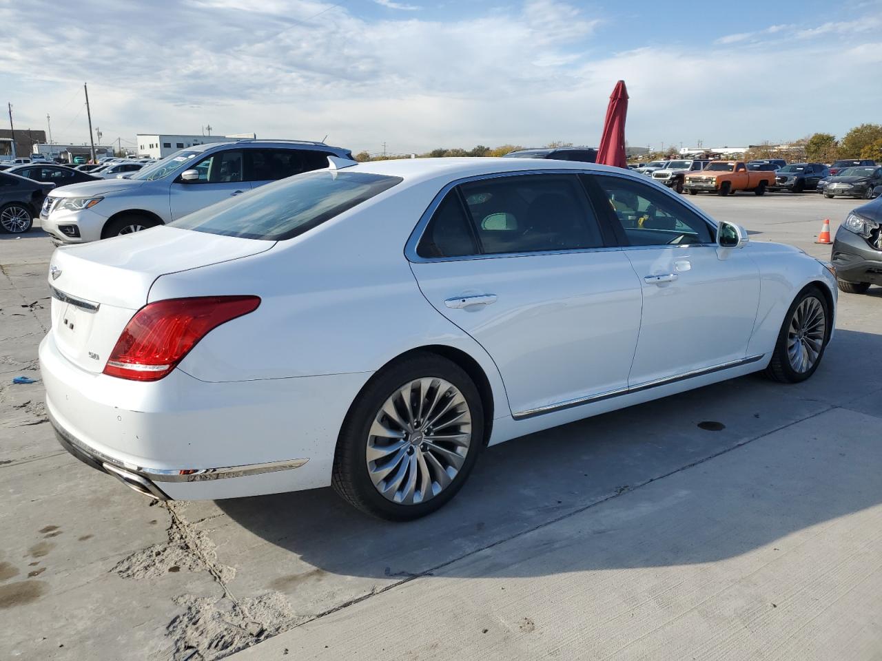 2019 Genesis G90 - Image 3