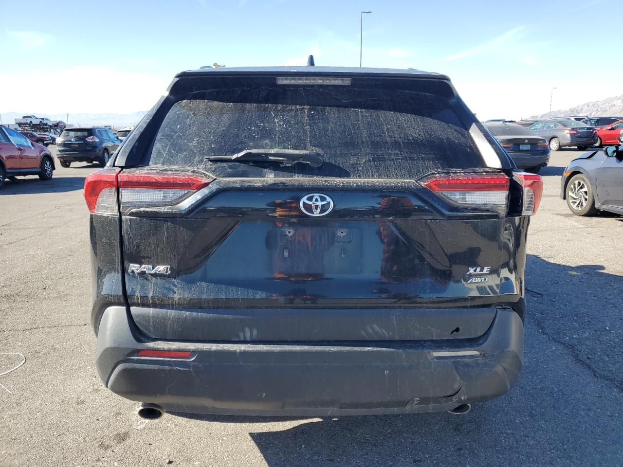 2019 Toyota RAV 4 - Image 6