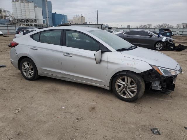  HYUNDAI ELANTRA 2019 Srebrny