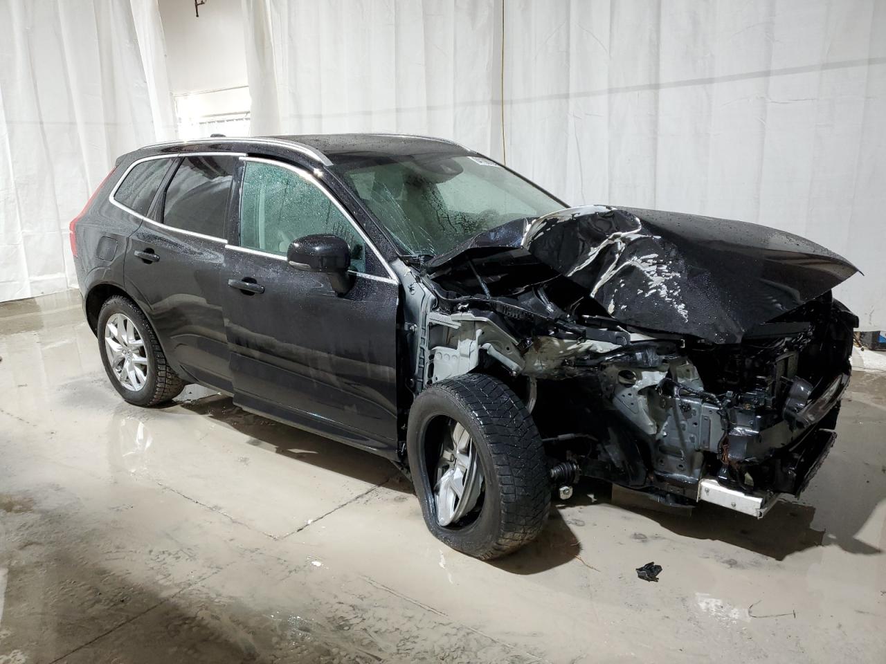 2020 Volvo XC60 - Image 4