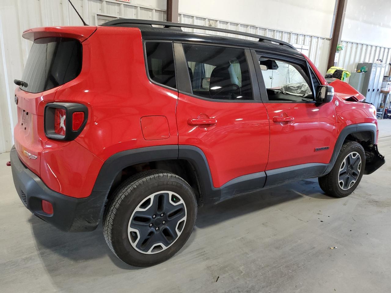 VIN ZACCJBCT3GPD69113 2016 JEEP RENEGADE no.3