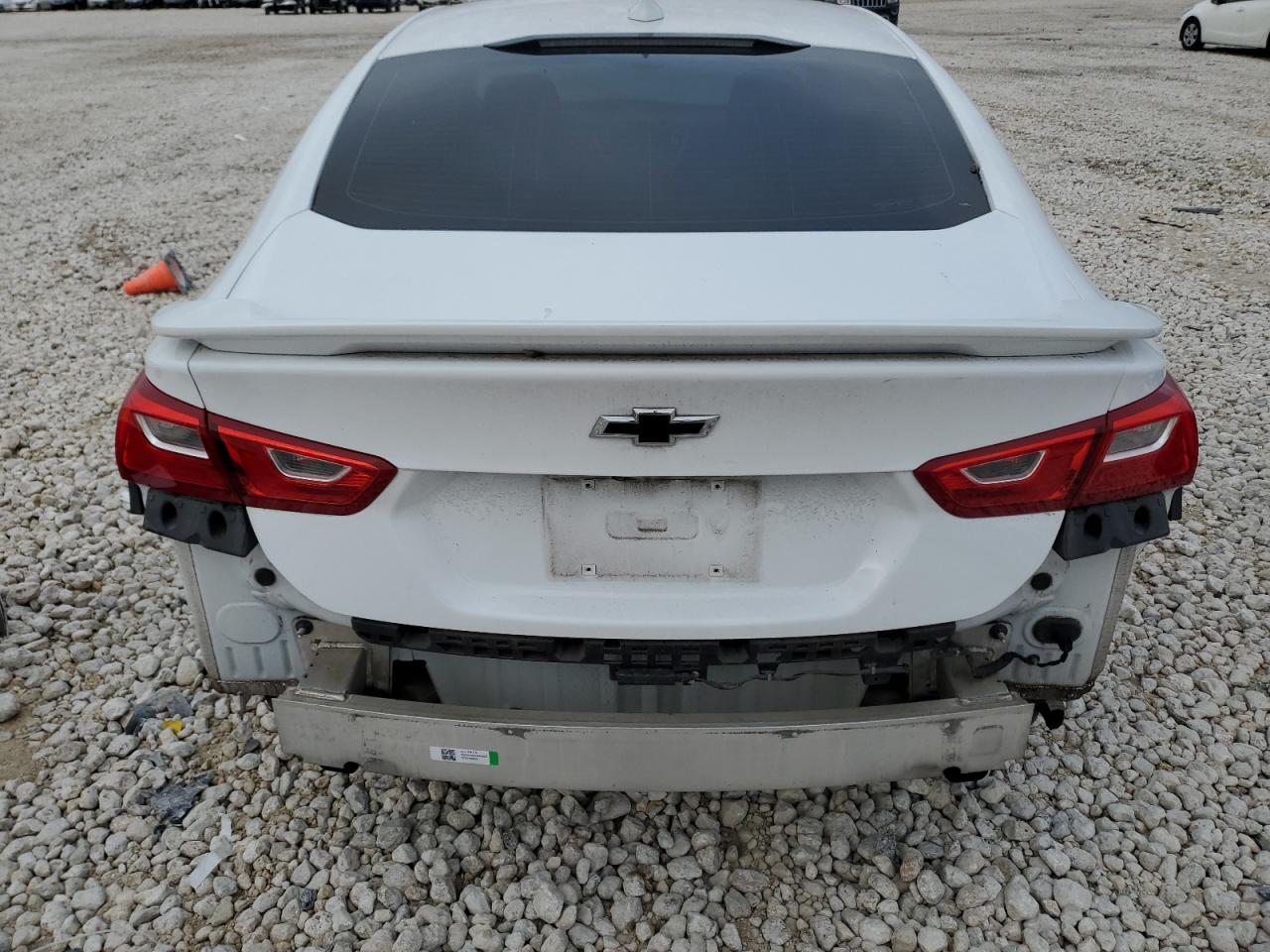 2020 Chevrolet Malibu - Image 6