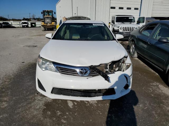  TOYOTA CAMRY 2014 Белы