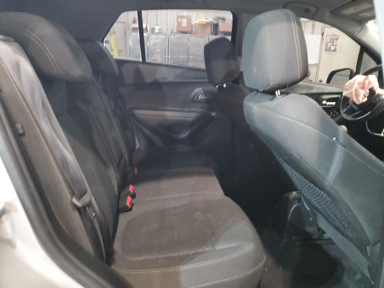 CHEVROLET TRAX 2018 VIN 3GNCJNSB9JL289106 photo 11