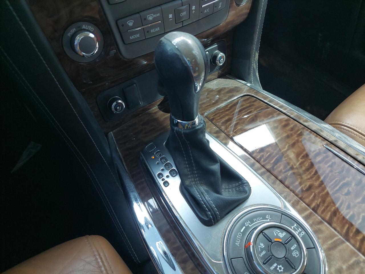 JN8AY2NY7J9350721 - 2018 Nissan Patrol - #83160744