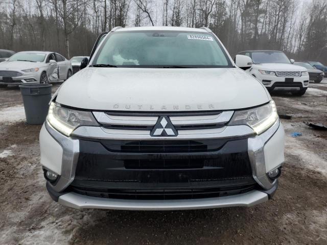  MITSUBISHI OUTLANDER 2017 Білий