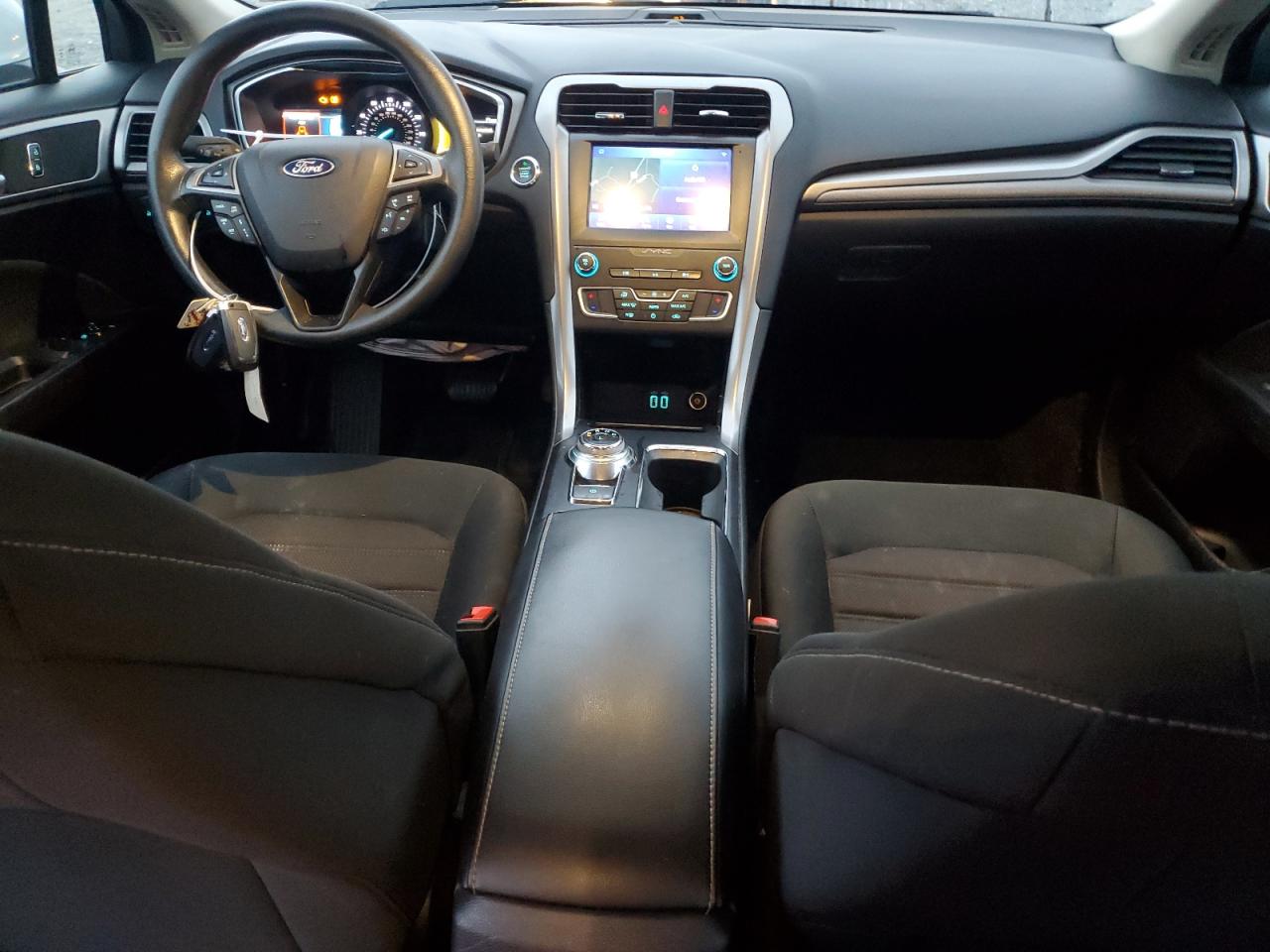 2020 Ford Fusion - Image 8
