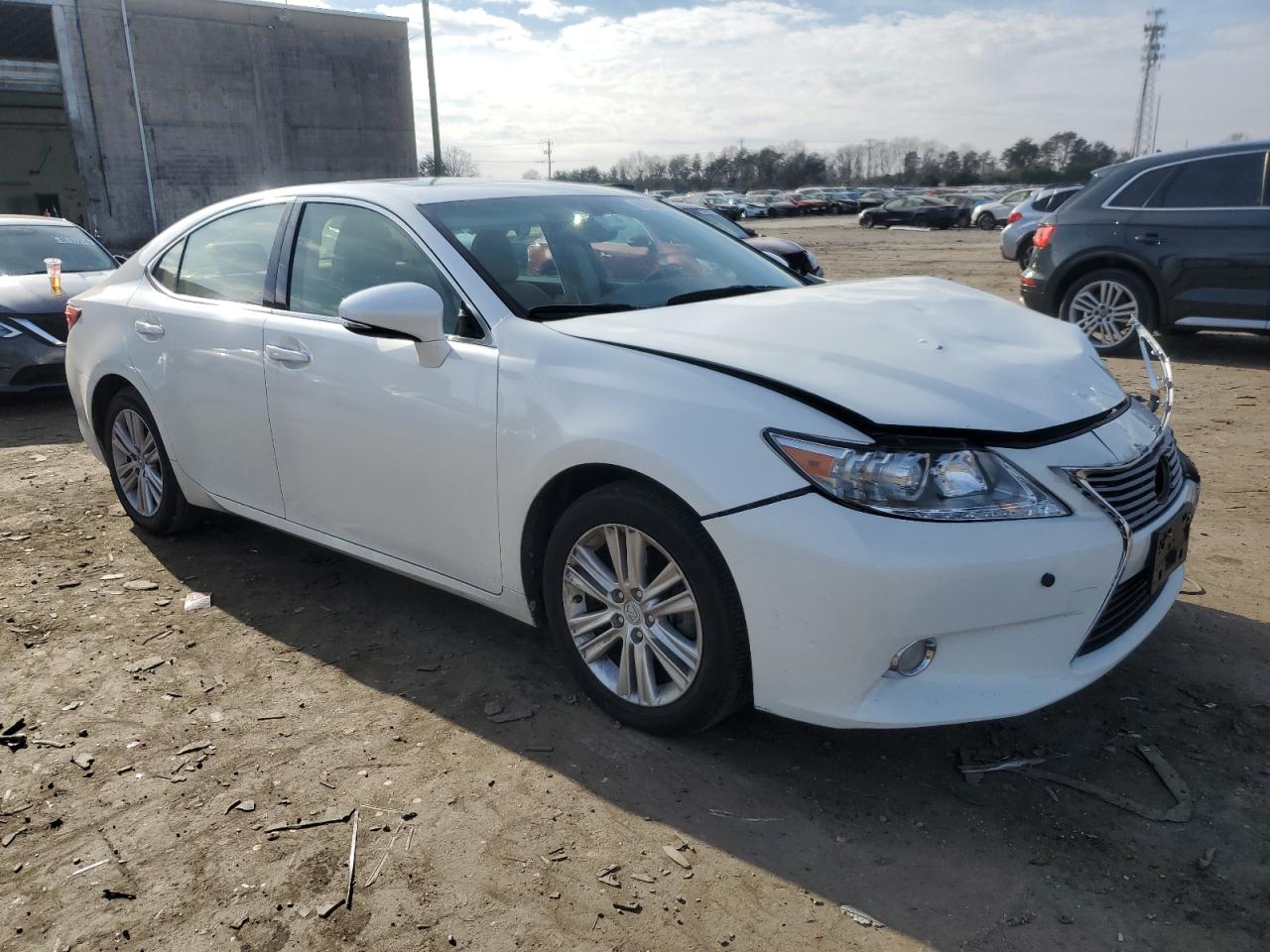 VIN JTHBK1GG5F2183418 2015 LEXUS ES350 no.4